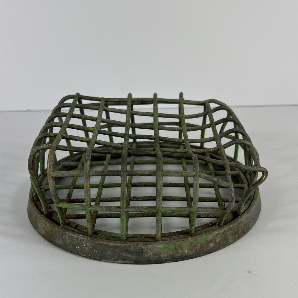 Vintage Dazey Metal Flower Frog Cage Extra Large 7"